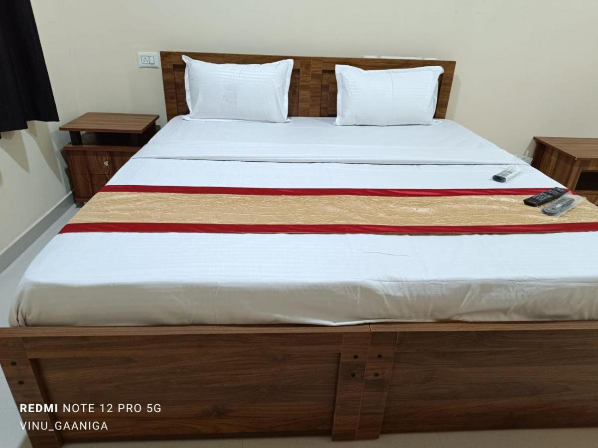 Premier Inn Lodge Mangalore Ngoại thất bức ảnh