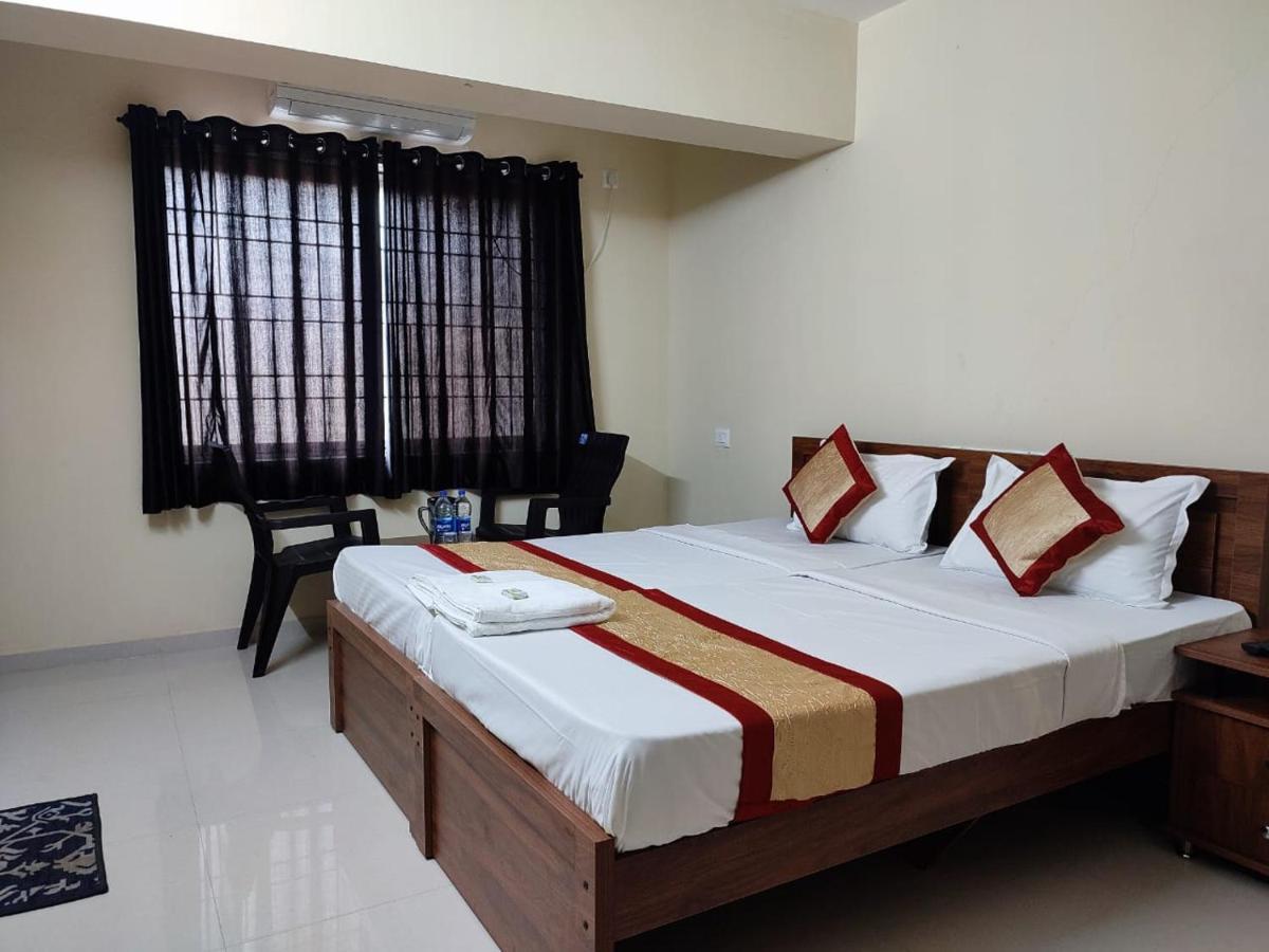 Premier Inn Lodge Mangalore Ngoại thất bức ảnh